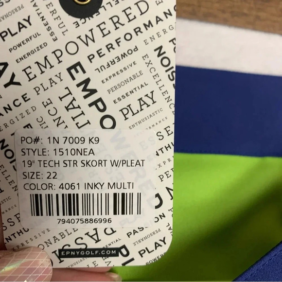 Empowered Performance blue/green pleated golf skort size 22 NWT - Picture 3 of 9